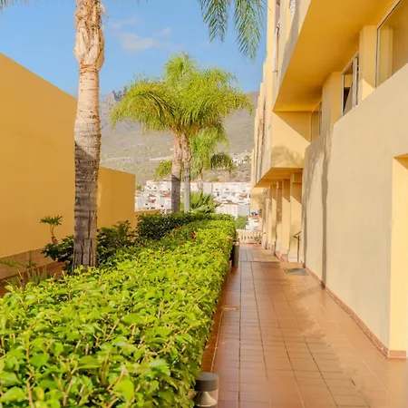 Penthouse With Ocean Views - Torviscas Appartement