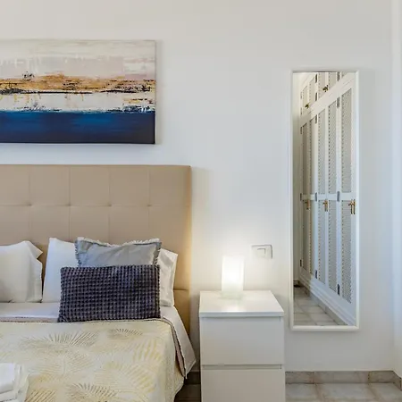 Penthouse With Ocean Views - Torviscas *